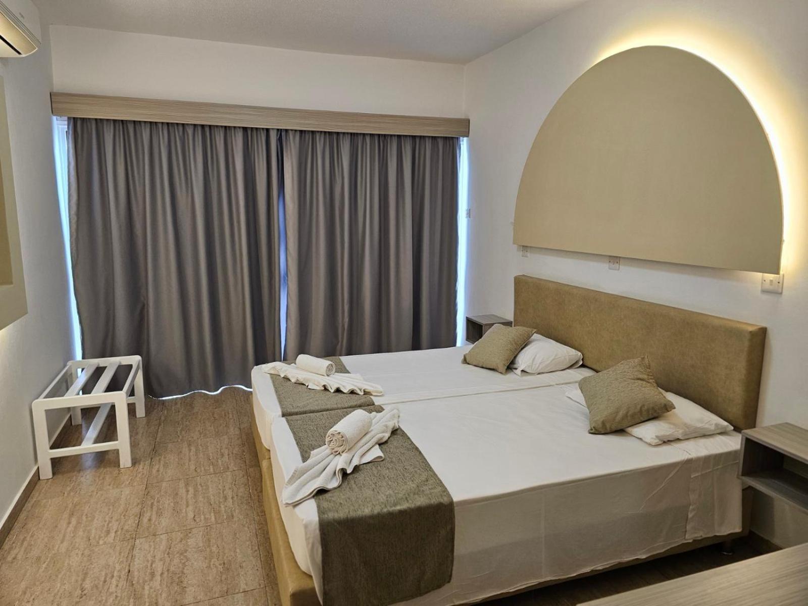 Penelope Beach Hotel Apts Protaras Exteriér fotografie